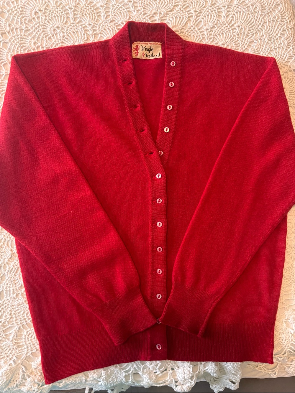 VINTAGE PRINGLE OF SCOTLAND 100% CASHMERE RED CARDIGAN 1940’s - Picture 4 of 13